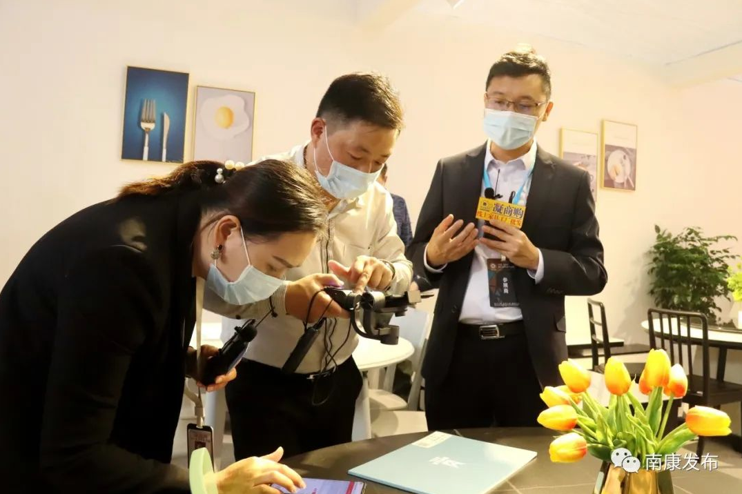 1603703595150912.png image.png