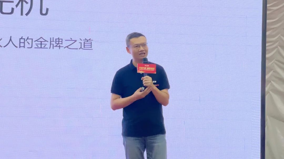 1695800768460483.jpg 5.jpg